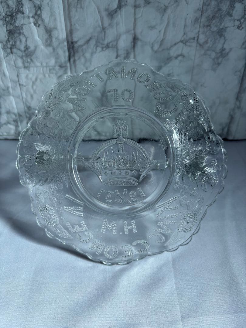 イギリスアンティーク　コロネーション ハンドル付きバスケット