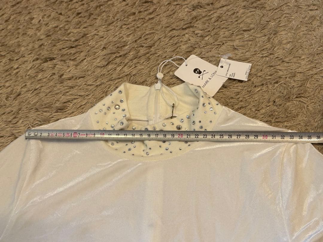 やす君【新品未使用】MARK & LONA タートルネック2点セット