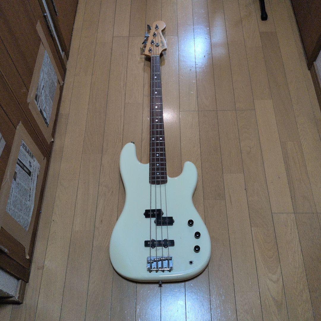 D*y様 Fender Precision Bass ホワイト