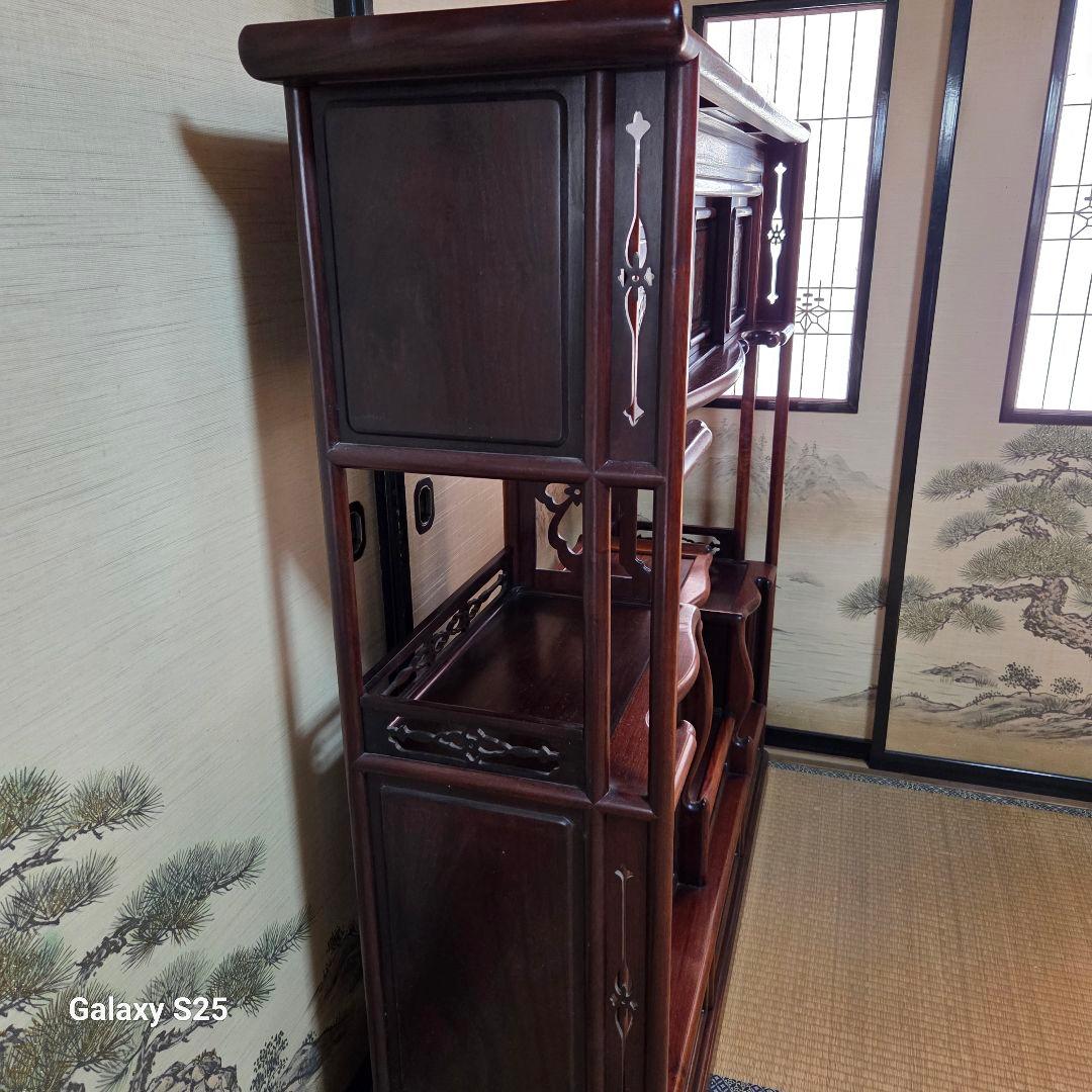 水屋箪笥　美しい彫刻の茶棚　飾り棚
