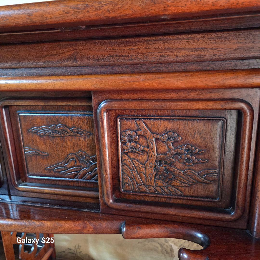水屋箪笥　美しい彫刻の茶棚　飾り棚