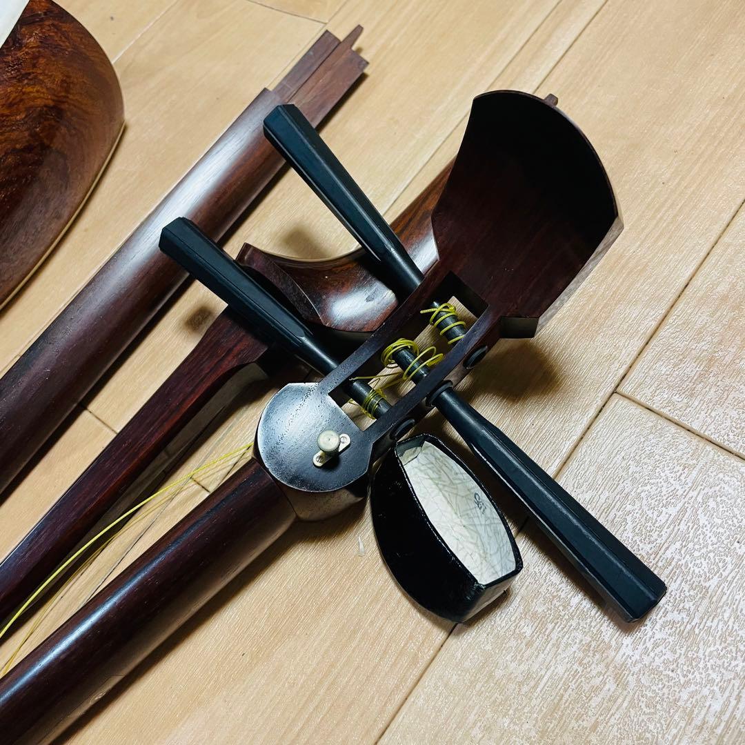 三味線　紫檀　バチ　鼈甲　ハードケース付　現状品