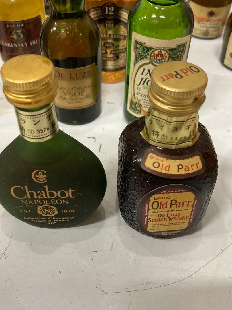 古酒 希少 ミニチュアボトル おまとめ クラウンロイヤル ウィスキー 計22本