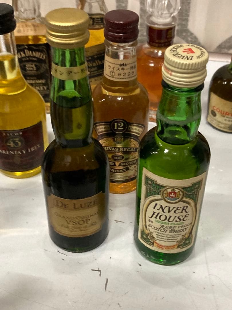 古酒 希少 ミニチュアボトル おまとめ クラウンロイヤル ウィスキー 計22本