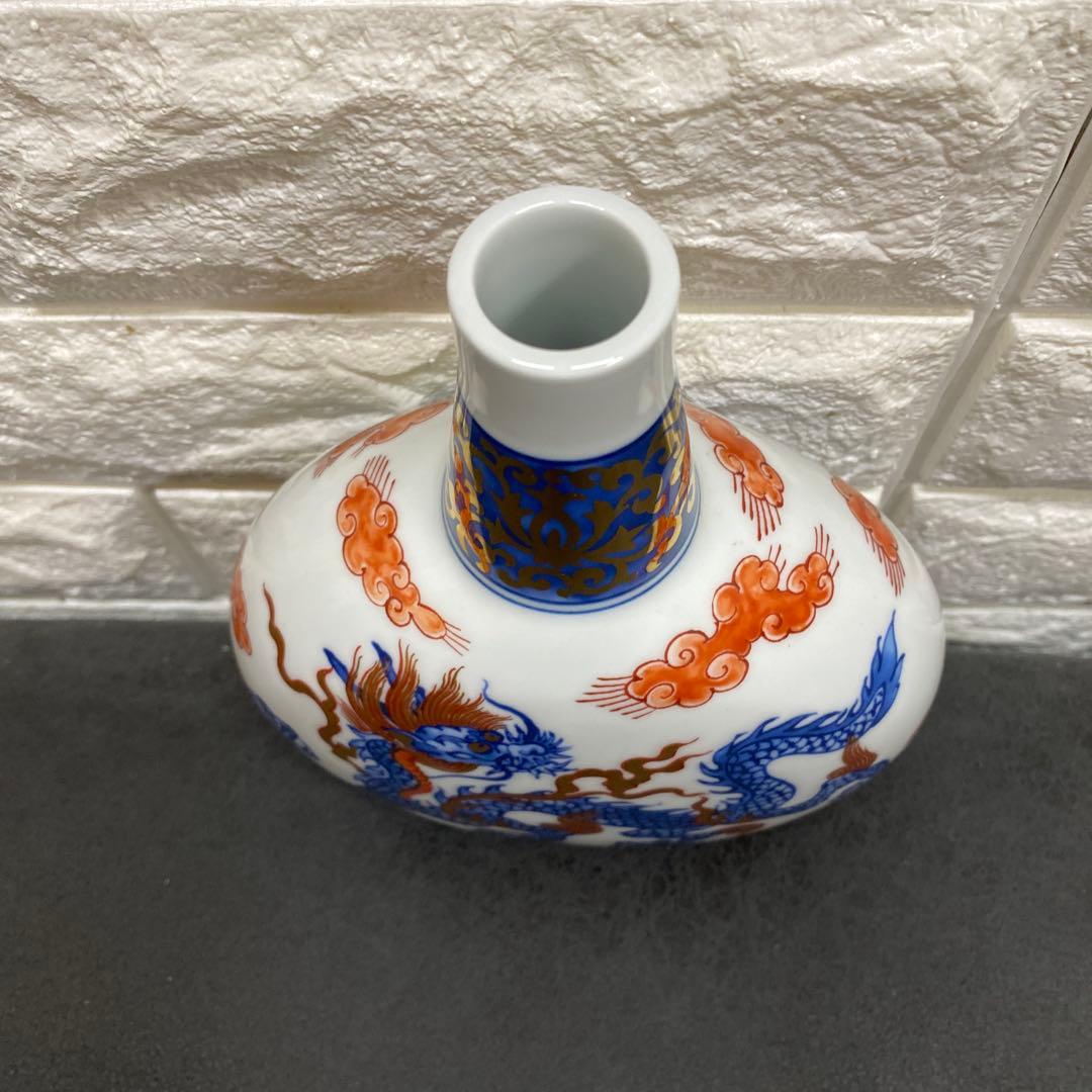 空瓶　サントリーウィスキー　染錦雲龍文変形瓶 有田焼