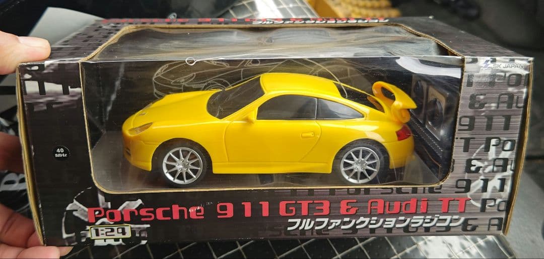 Porsche 911 GT3　イエロー　ファンクション ラジコン　たぶん未開封