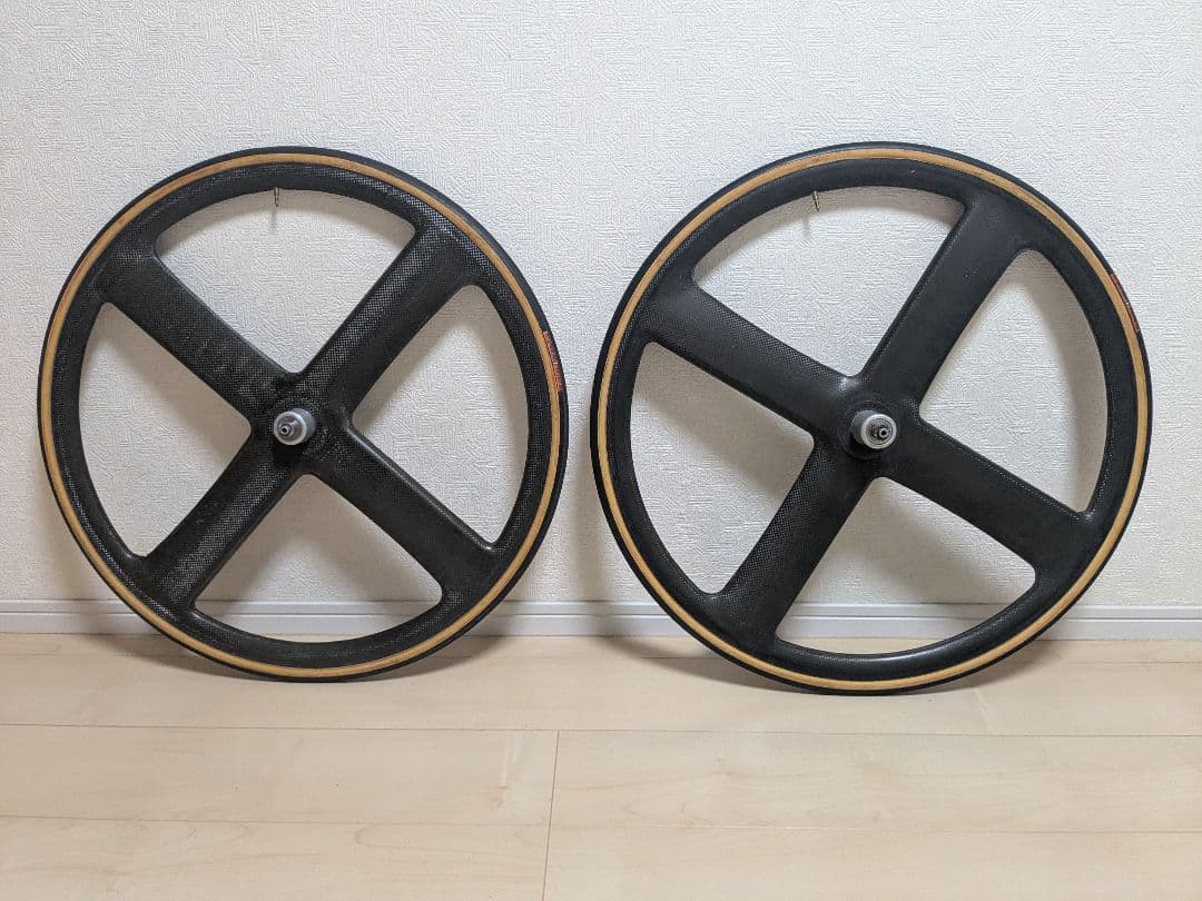 CORIMA カーボン バトンホイール　650c