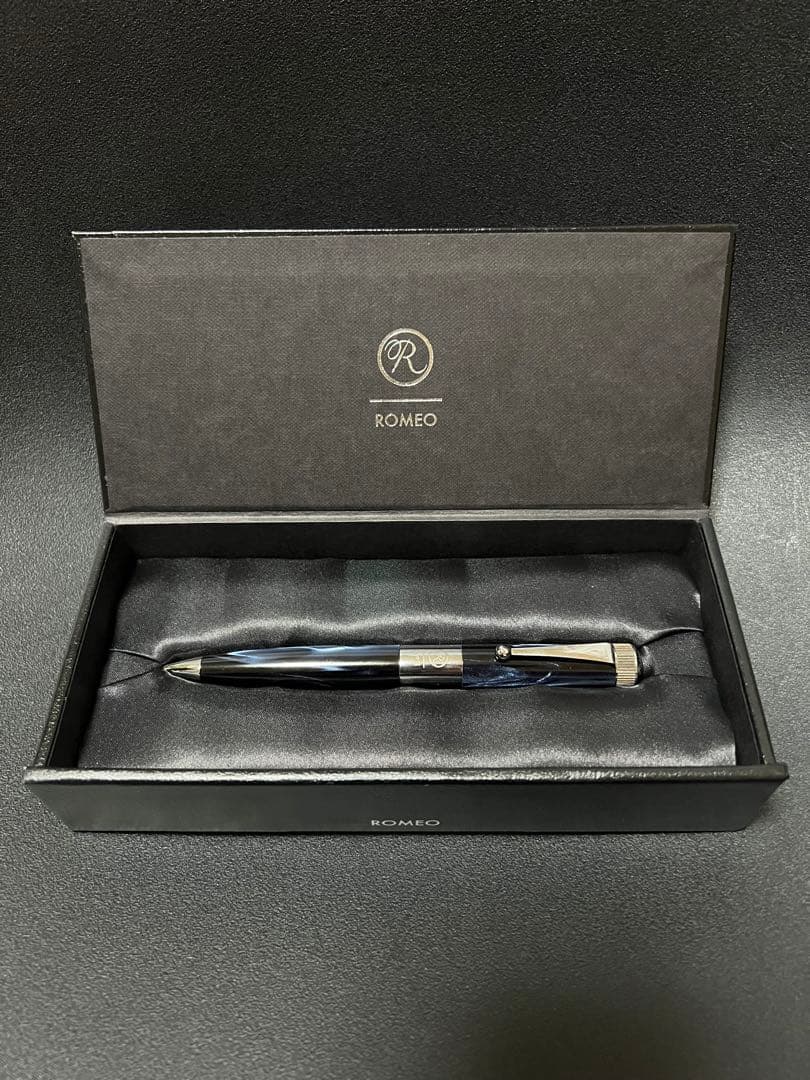 伊東屋ロメオROMEO No.3 ボールペン　美品　イタリアンブルー　太軸
