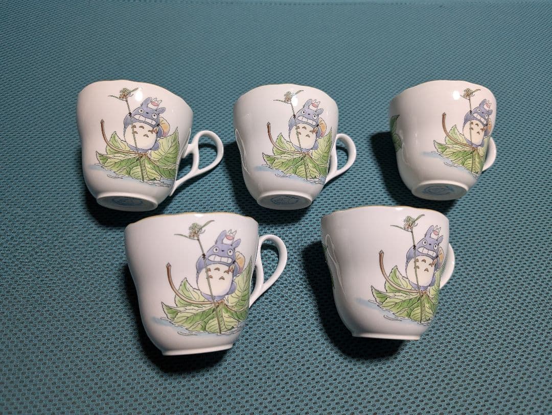 Noritakeとなりのトトロ カップ＆ソーサー＋大皿セット　　箱付き