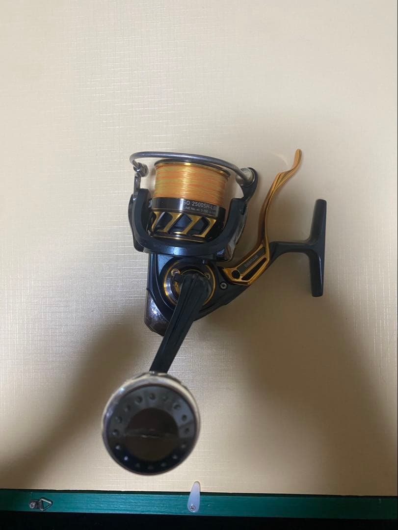 ダイワ 18トーナメント ISO 2500SH-LBD 値下げ交渉あり