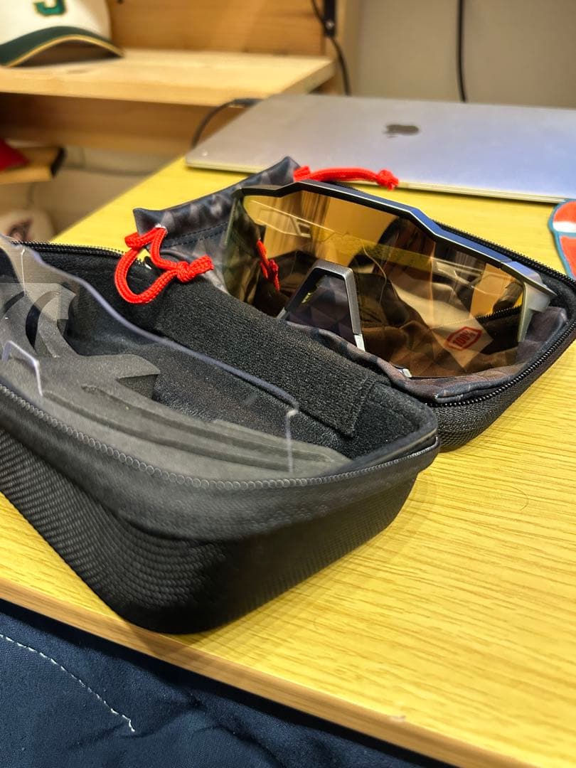 100% スポーツサングラス ブラウンレンズ