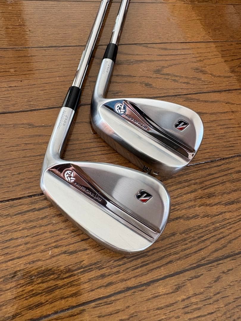 美品 ブリヂストンBITING SPIN 50度56度2本MODUS3 105S