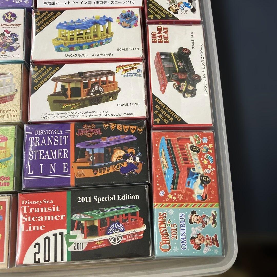 ディズニートミカ 17台16種類