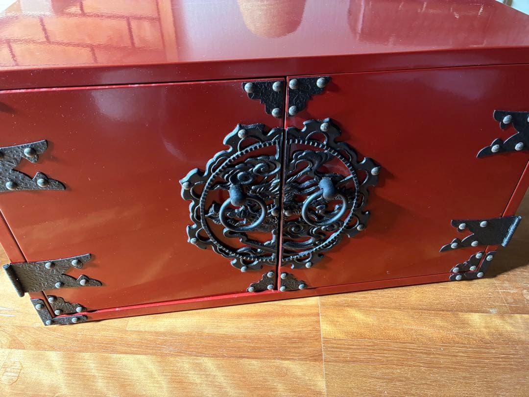 【値下げ中】伝統的な日本の木製箪笥