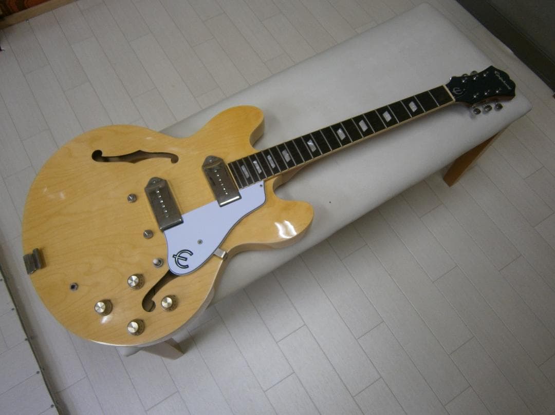 エピフォン＜カジノ・Casino＞欠品パーツあり