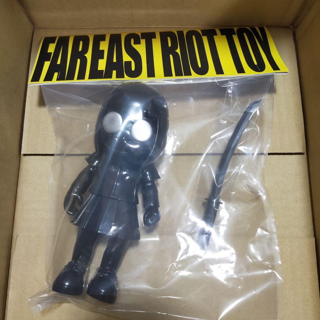 FAR EAST RIOT TOY FDHやよいちゃん　抜刀黒　ソフビ