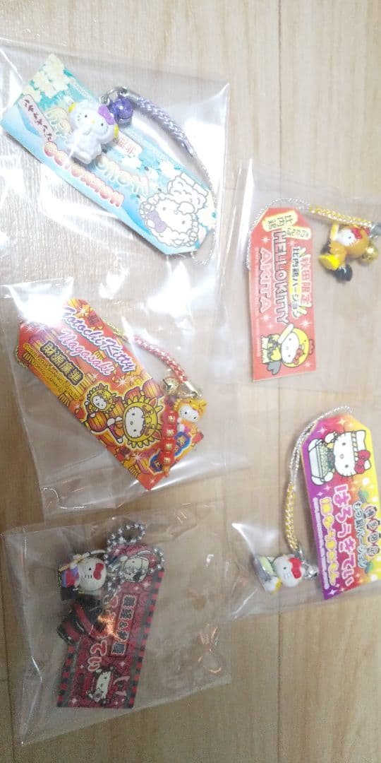 【大量】79個 レアあり ご当地 キティちゃん ストラップ 根付け まとめ売り