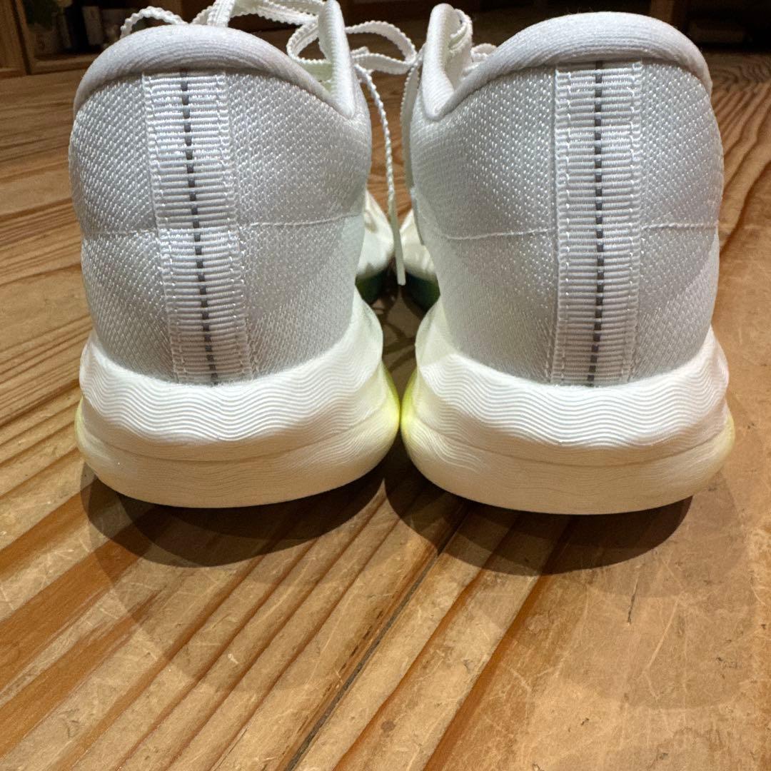 Mizuno HYPERWARP PRO 27.5ランニングシューズ