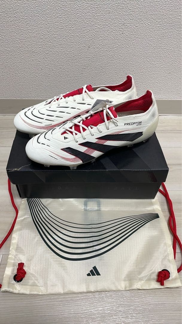 adidas メンズ　サッカーシューズ