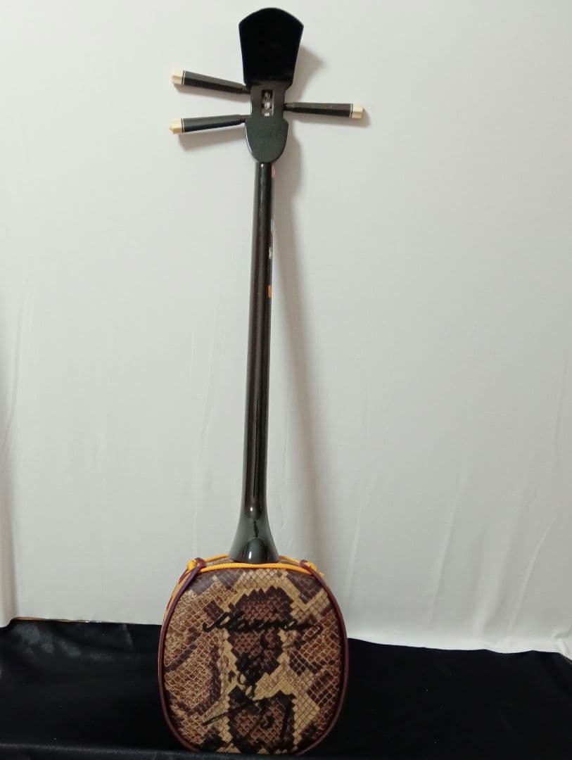 ？サイン入り三線 本体 ケース 爪