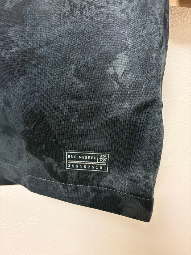 浦和レッズ 2024年 3rdユニフォーム　おまけ付（缶バッチ、キーホルダー）