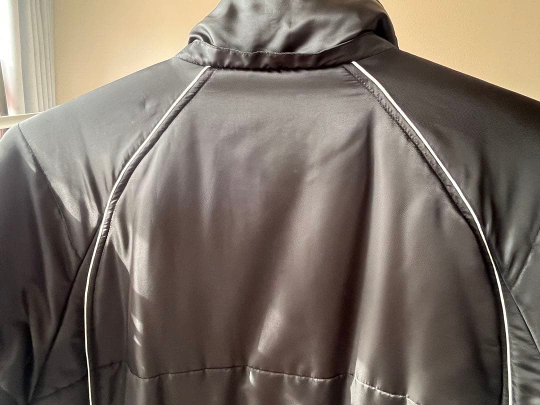 【美品】ヨネックスヒートカプセルベンチコートＬサイズ