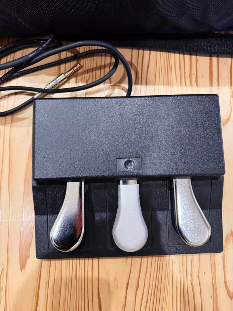 【良品】Studiologic Numa Compact 2★純正ソフトケース付