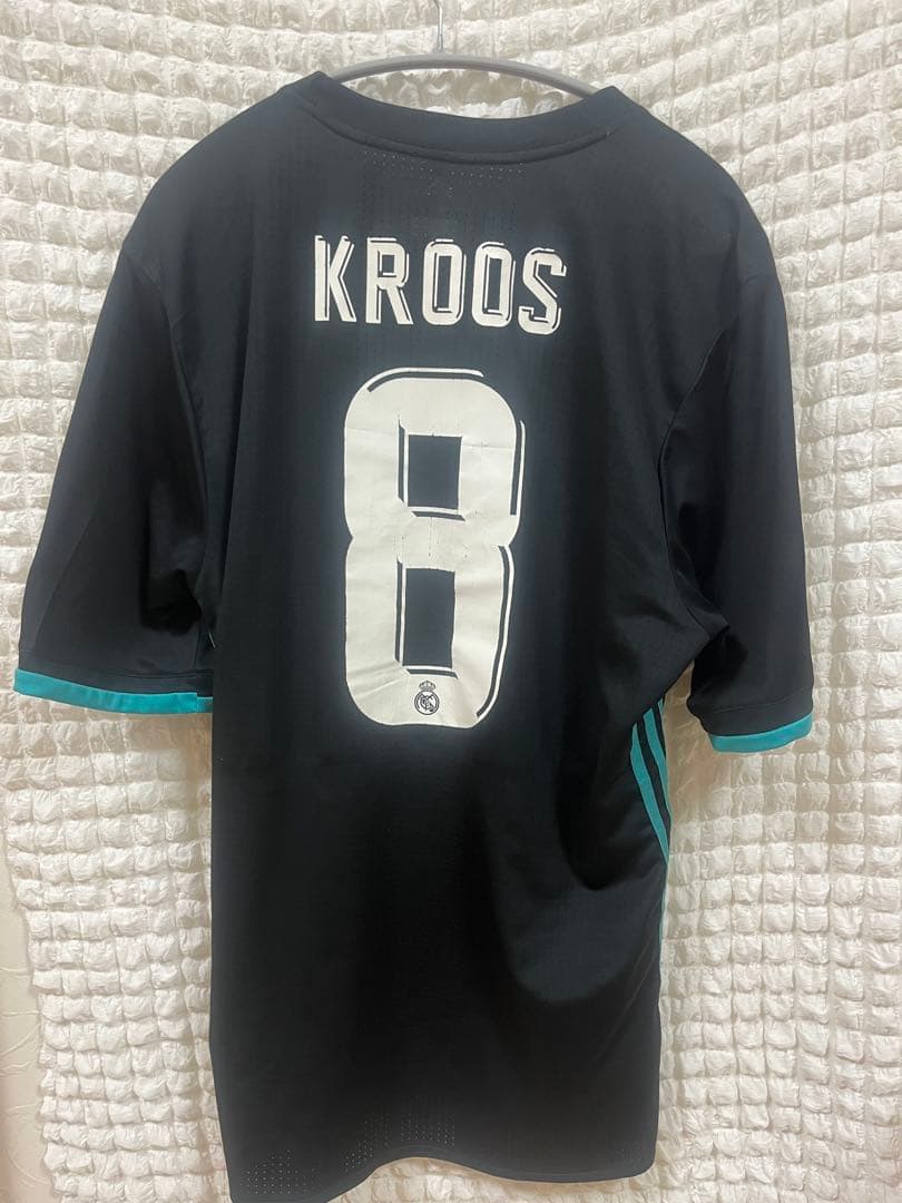 【激レア品❗️】レアルマドリード　ユニフォーム　セットアップ　トニクロース　刺繍