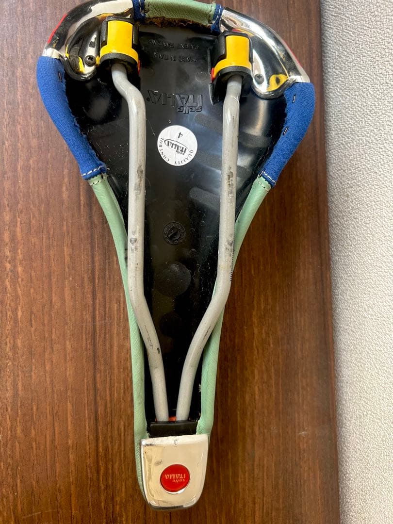 【ビアンキBianchi】90年代プロ用ヴィンテージサドル