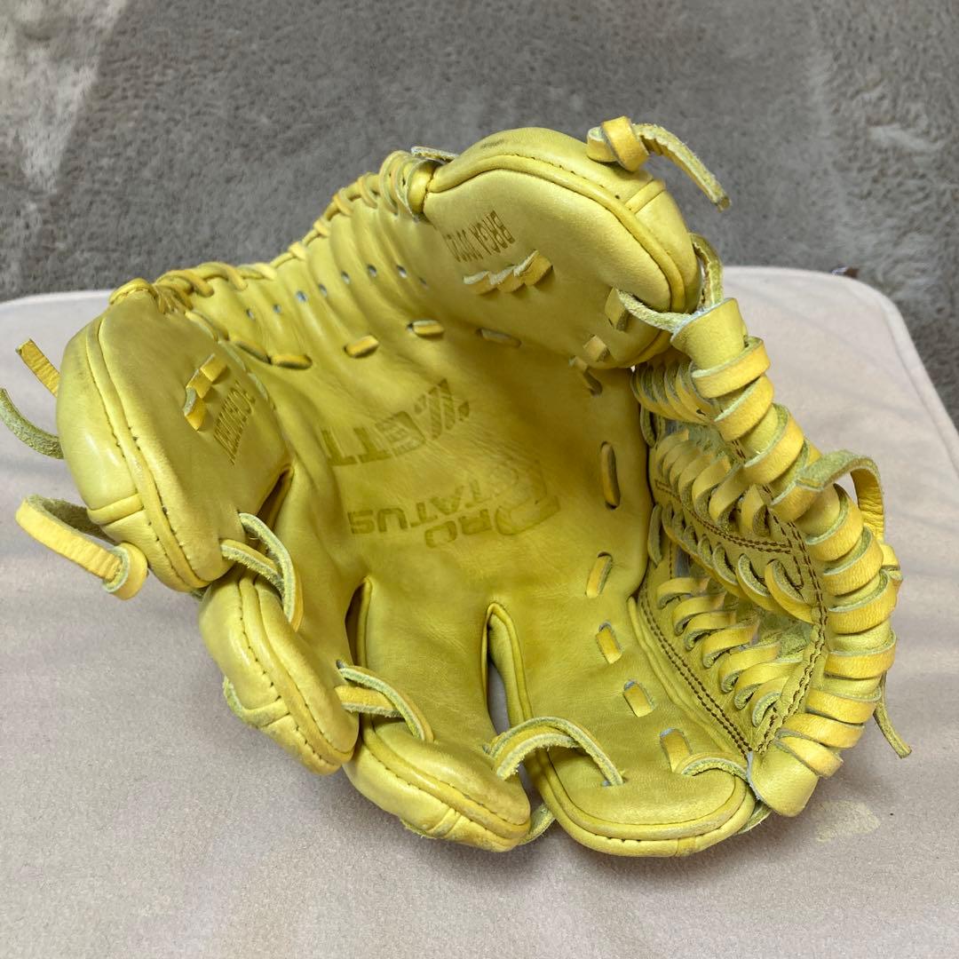 軟式野球用グローブ　ゼットプロステイタス　遊撃　2塁手用　右投げ用