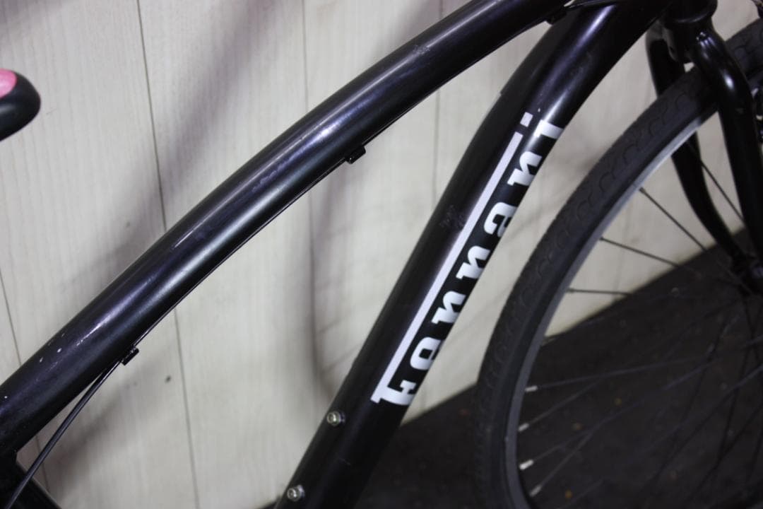 FERRARIフェラーリ 700C アルミ シマノ7速430mm クロスバイク