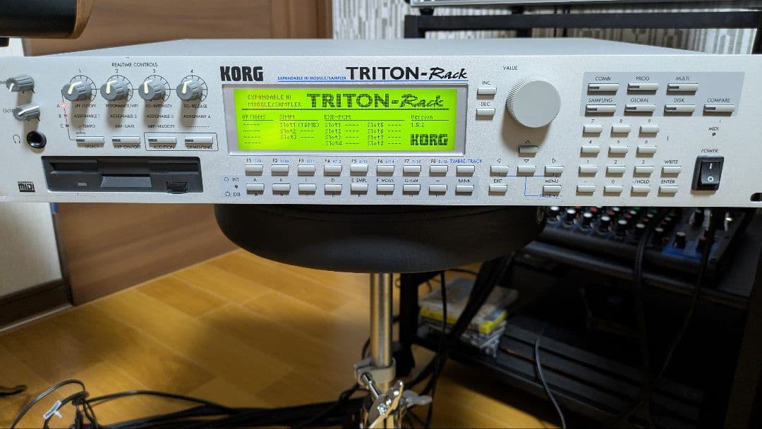 KORG TRITON Rack(※本体のみ)【美品】