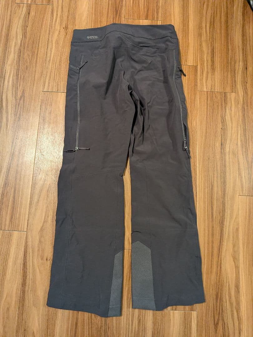 新品☆Arcteryx Rush ストレッチパンツ☆ゴアテックス☆アークテリクス