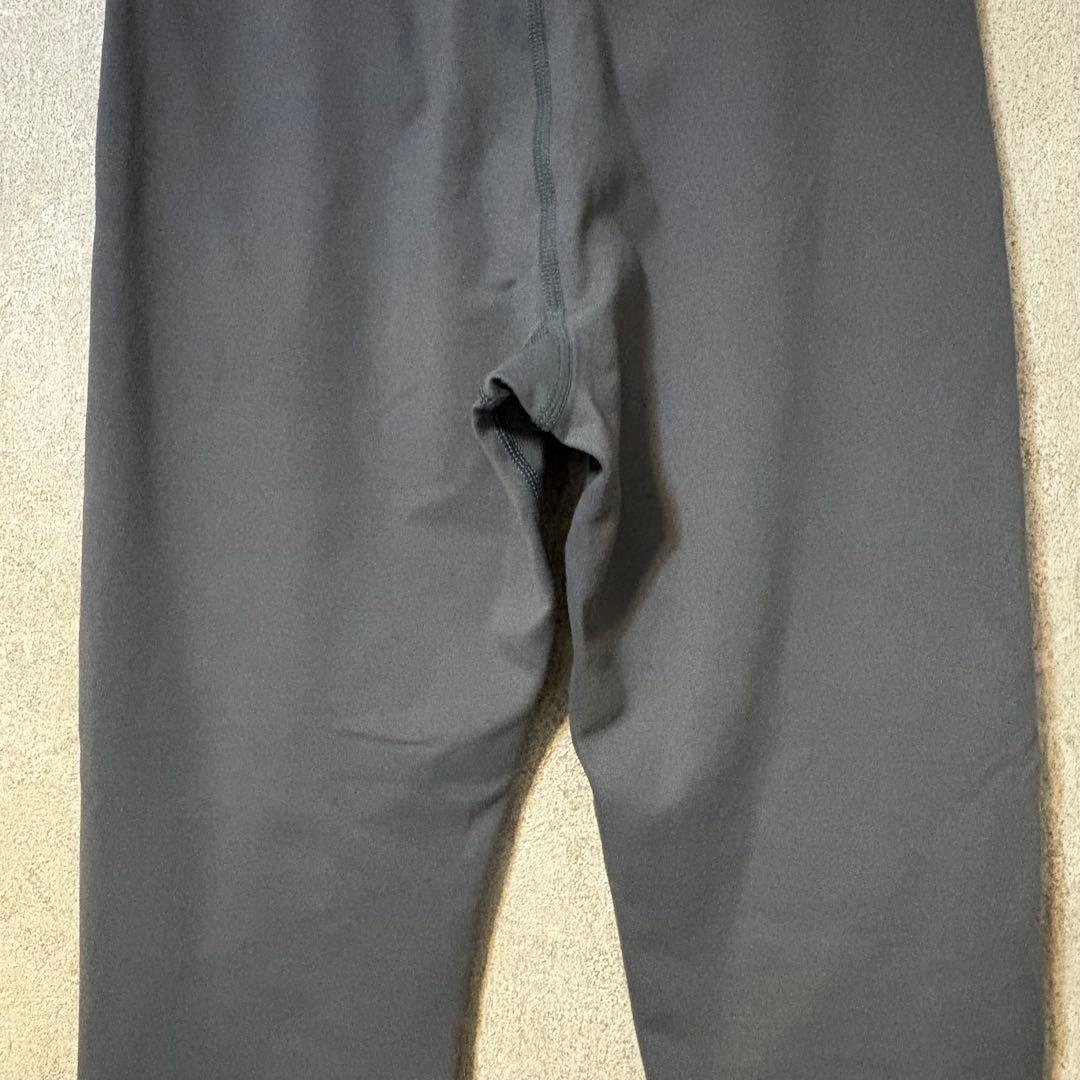M相当【美品】AUMNIEアムニー レギンス グレー 8部丈 カッティング