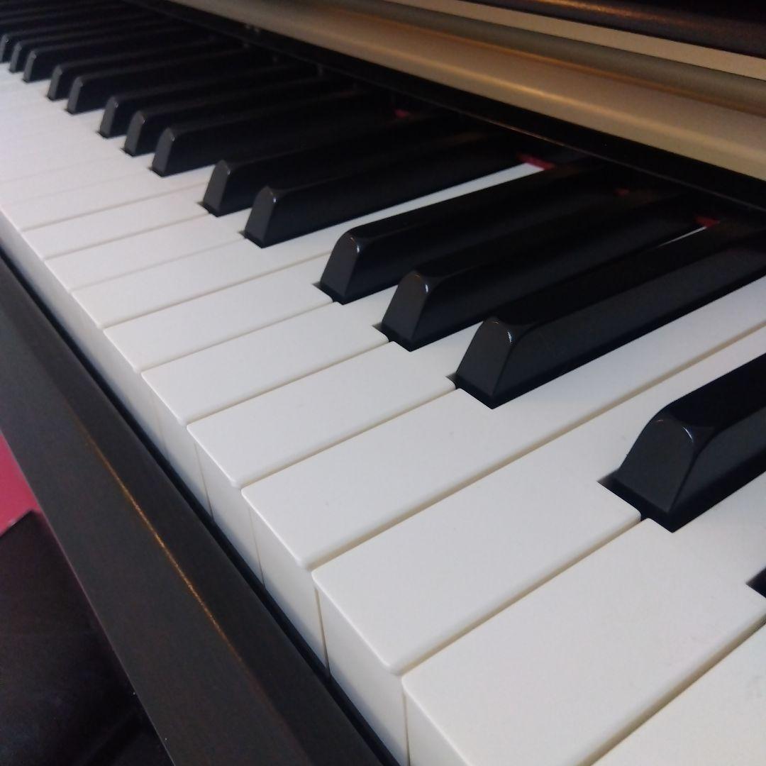 年末セールYamaha Arius YDP-162 デジタルピアノ