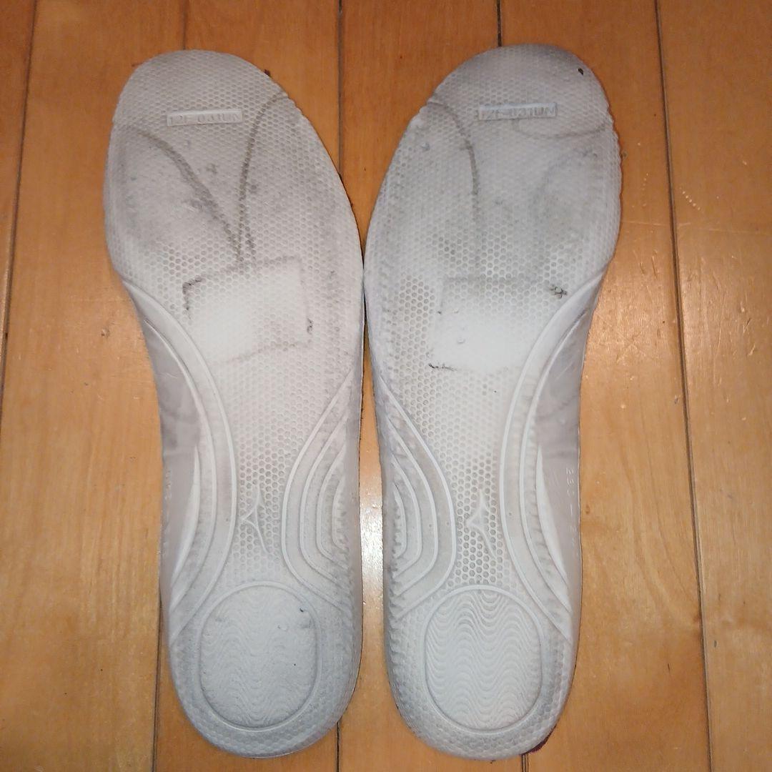 美品　ミズノモレリア MORELIA フットサル23.5cm