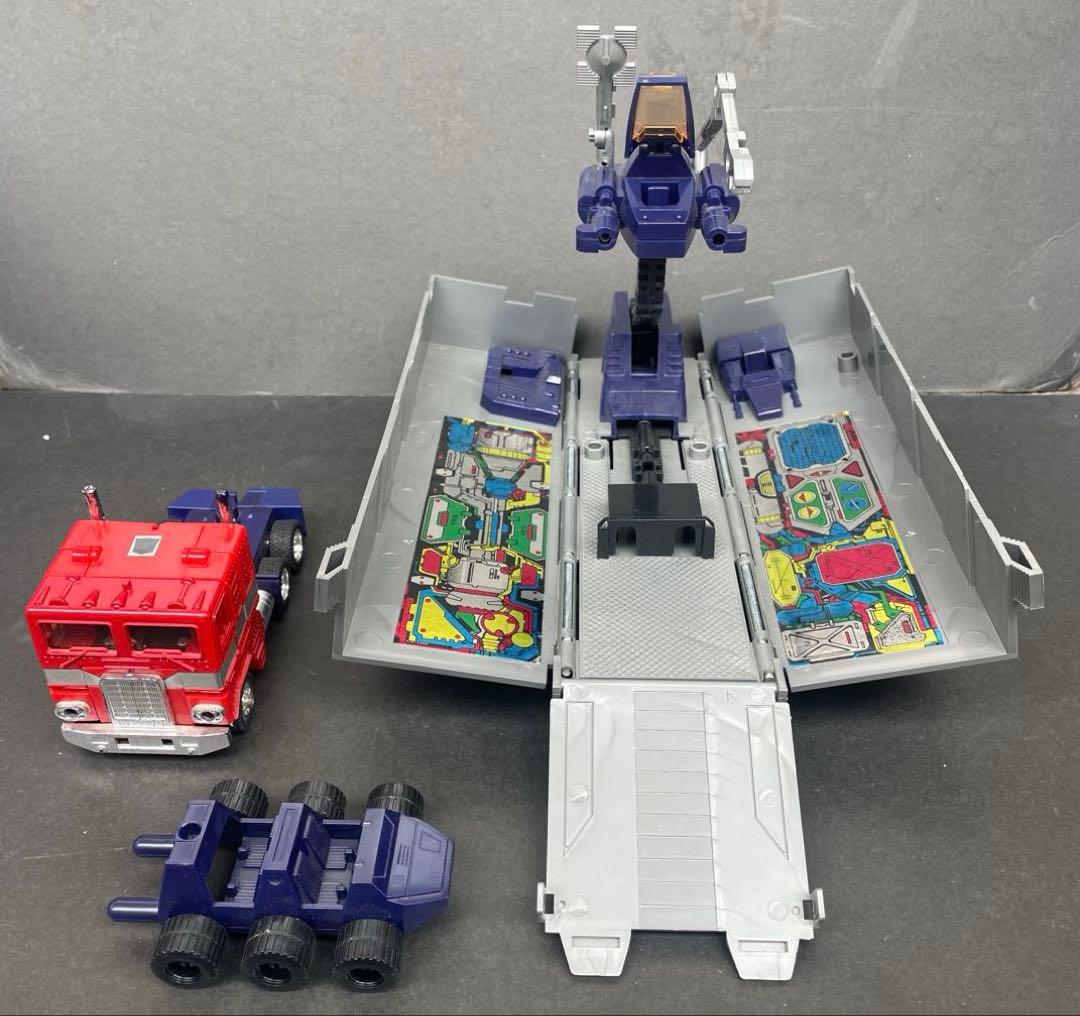 旧タカラ　トランスフォーマー　サイバトロン 総司令官　コンボイ　開封品