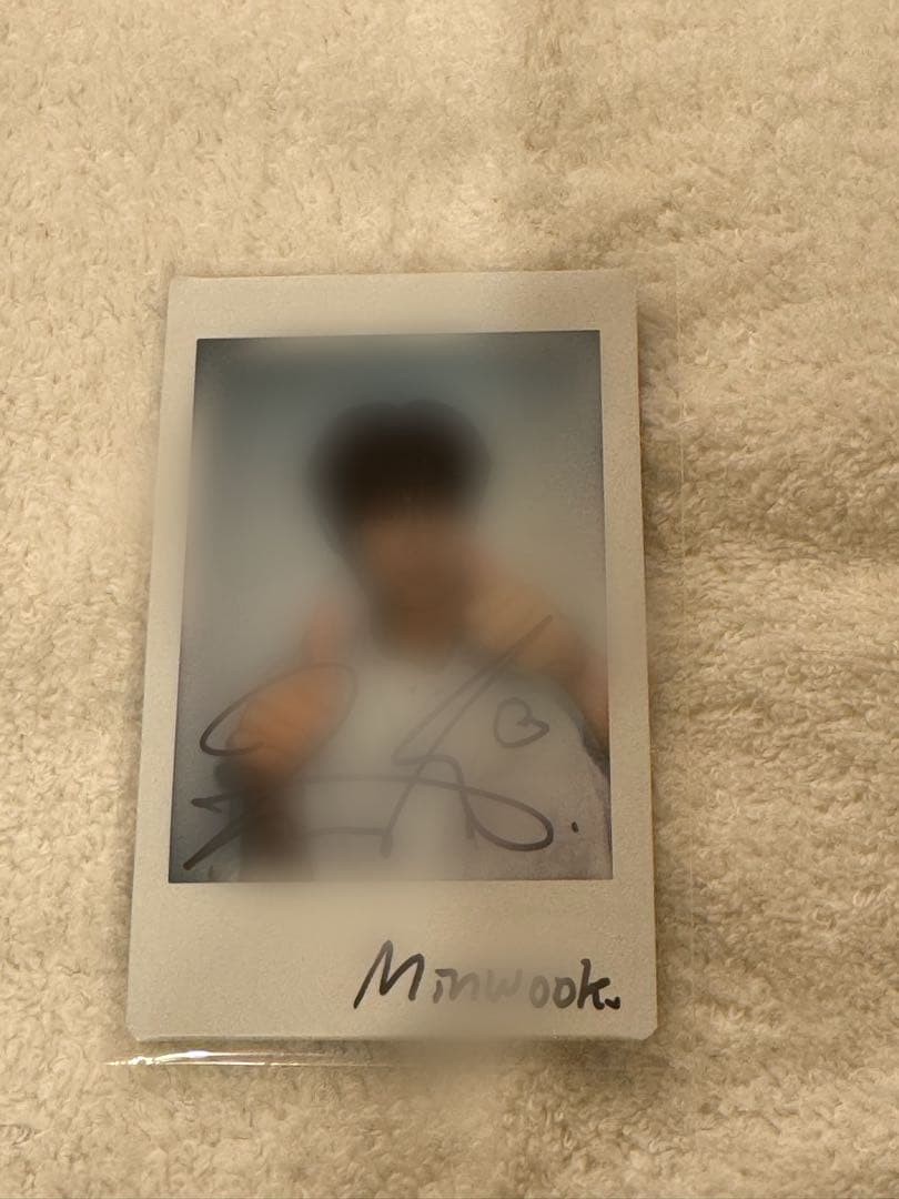 CLOSE YOUR EYE サインポラ ミヌク