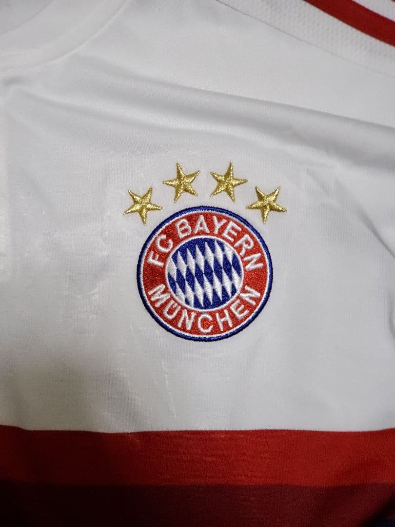 バイエルンミュンヘン　サポーターTシャツ