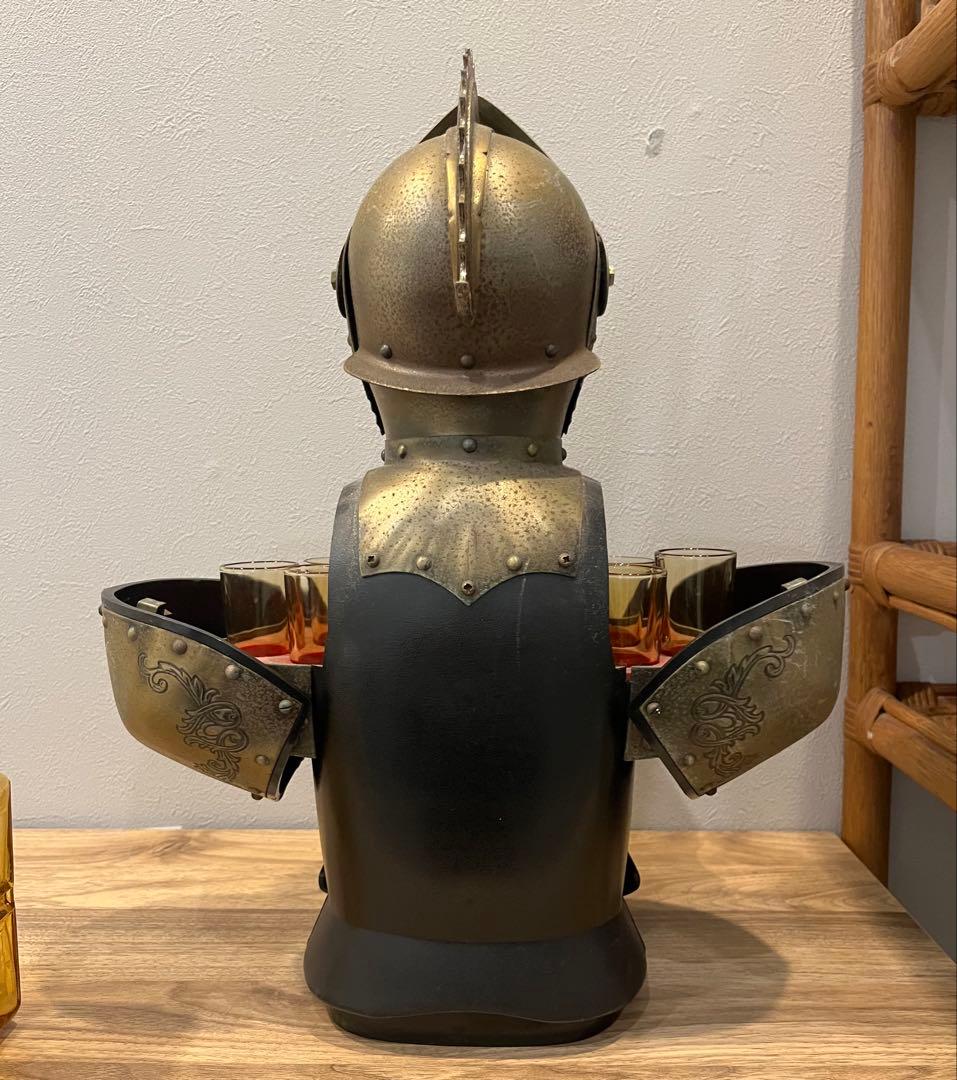 ニッカウイスキー デキャンタ ボトルケース西洋甲冑 騎士 鎧　飾り　置物