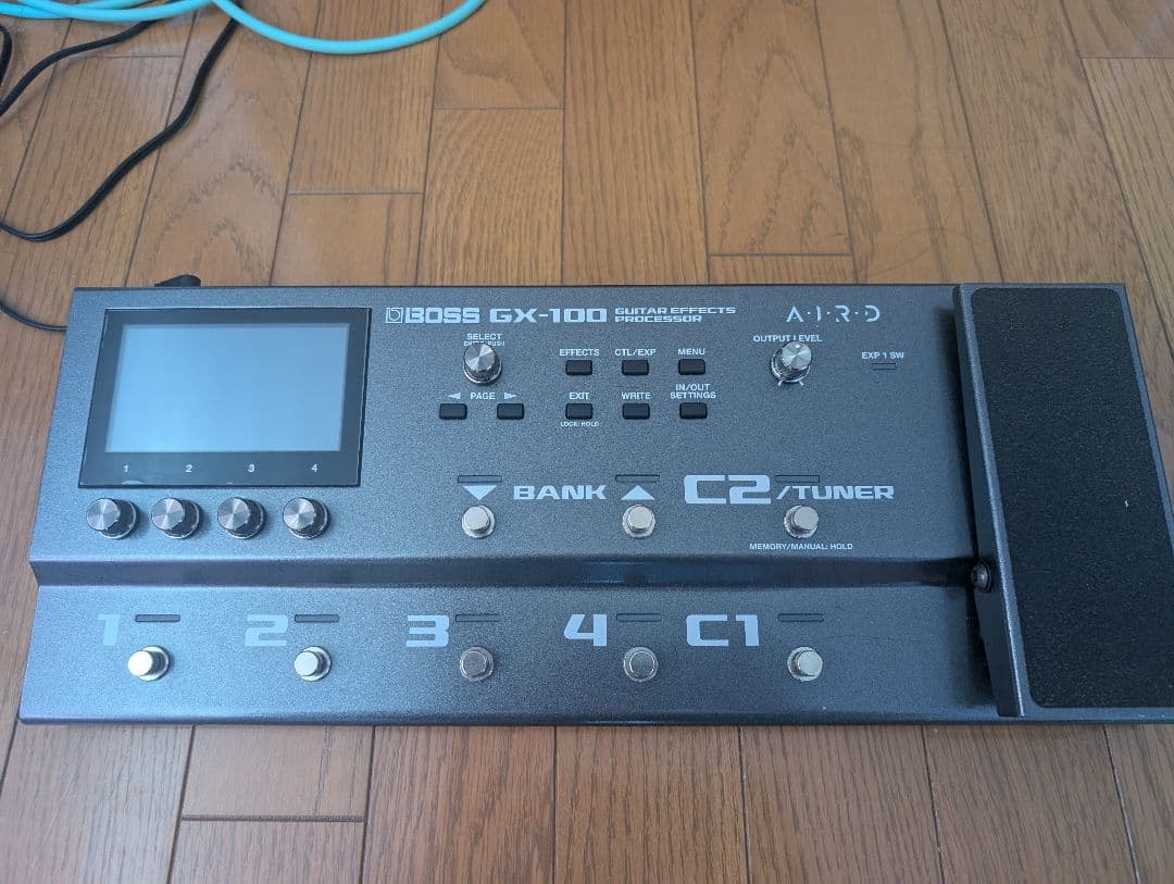 BOSS GX-100 スイッチカバー付き