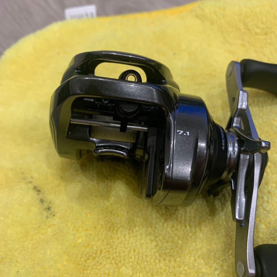 美品SHIMANO 23nium 101HG ベイトリール