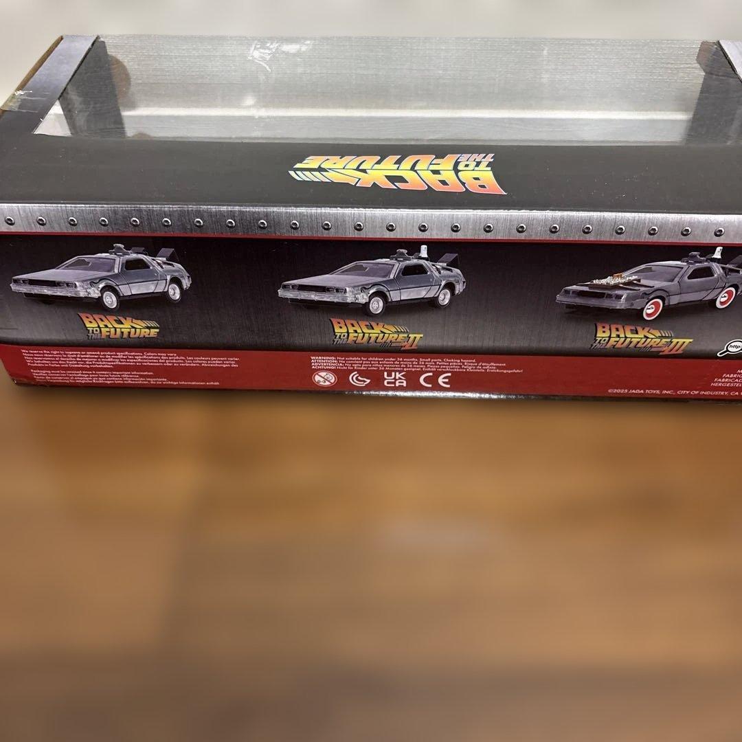 バックトゥーザフューチャー　デロリアンpink slip ダイキャスト 1/32