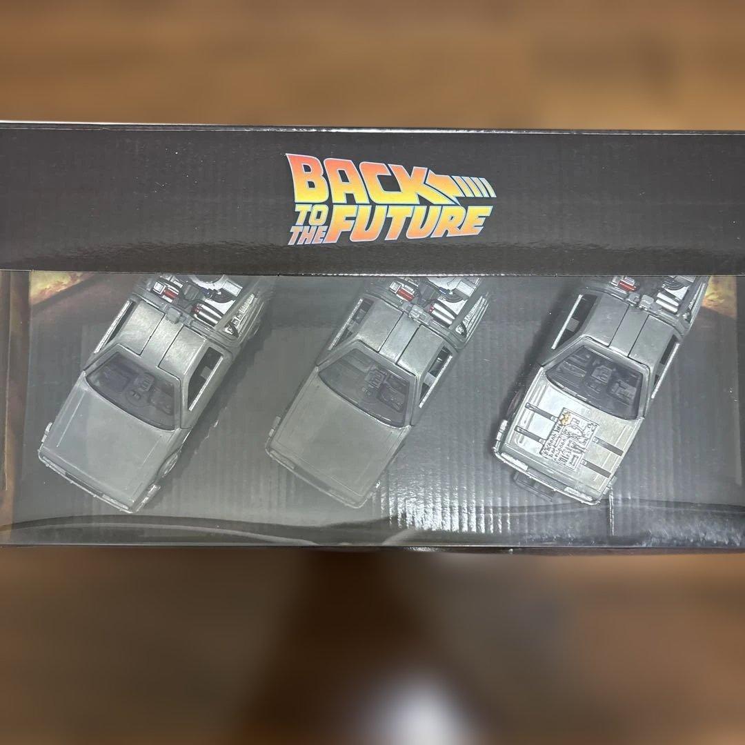 バックトゥーザフューチャー　デロリアンpink slip ダイキャスト 1/32