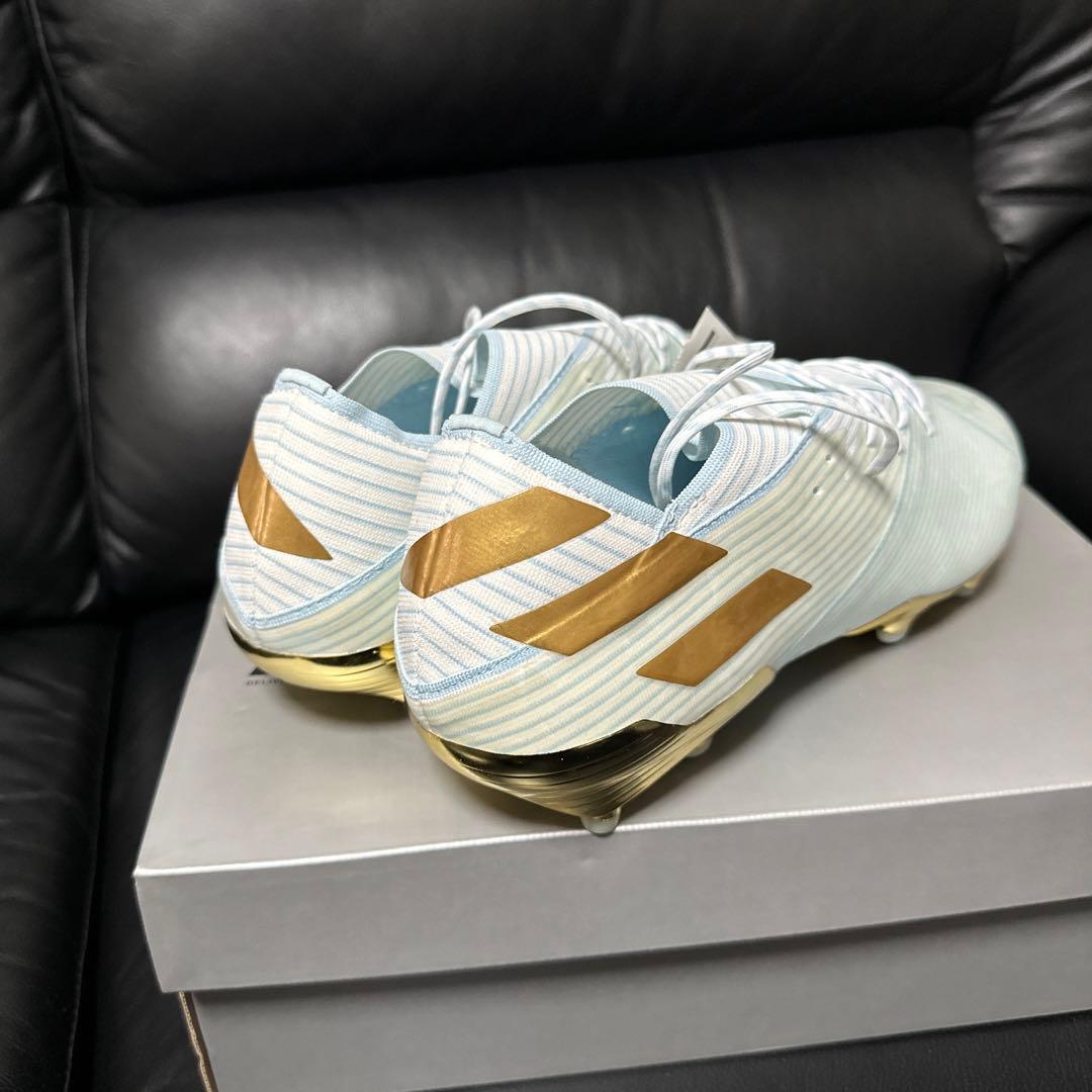リオネル・メッシ　ネメシス 19.1 サッカー　　スパイク　世界限定　新品