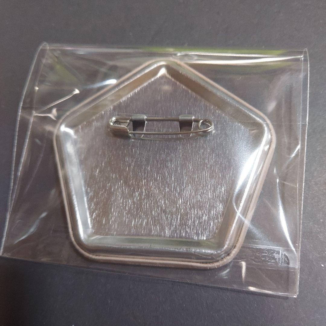 第五人格 写真家 五角形缶バッジ