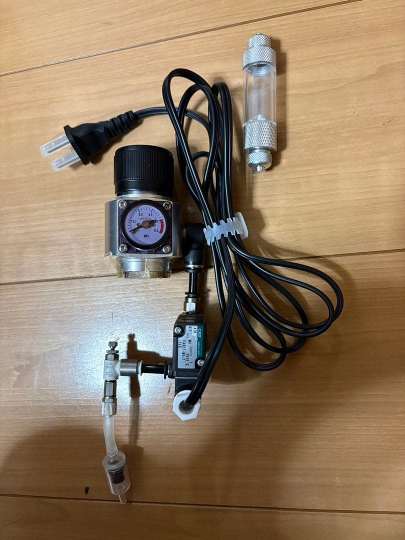 CO2レギュレーター 圧力計付き 磁気弁　アクアリウム 水草育成