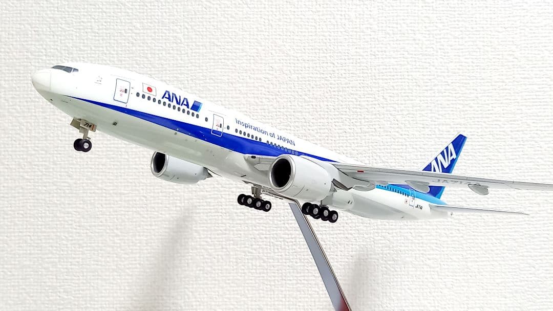 全日空商事 1/200 NH20077 ANA B777-200 JA714A