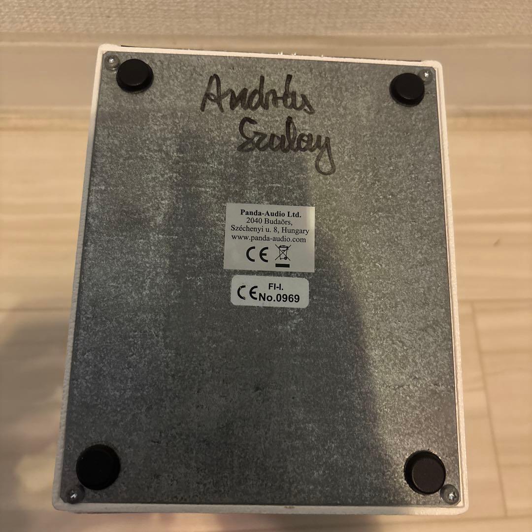 Future Impact 1 ベースギターシンセサイザー