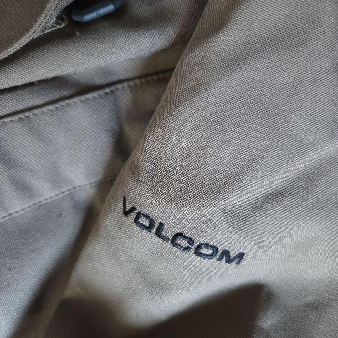VOLCOM 迷彩柄 スノーボードジャケット M
